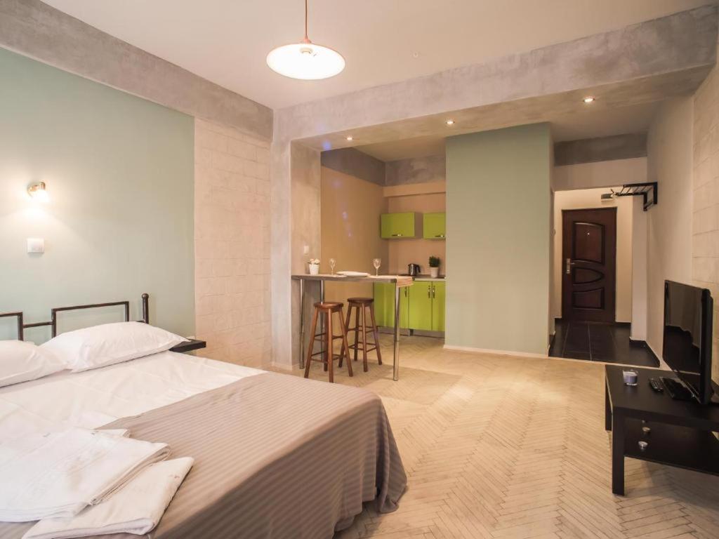 Color Apartments Old Town Center Bukares Bagian luar foto