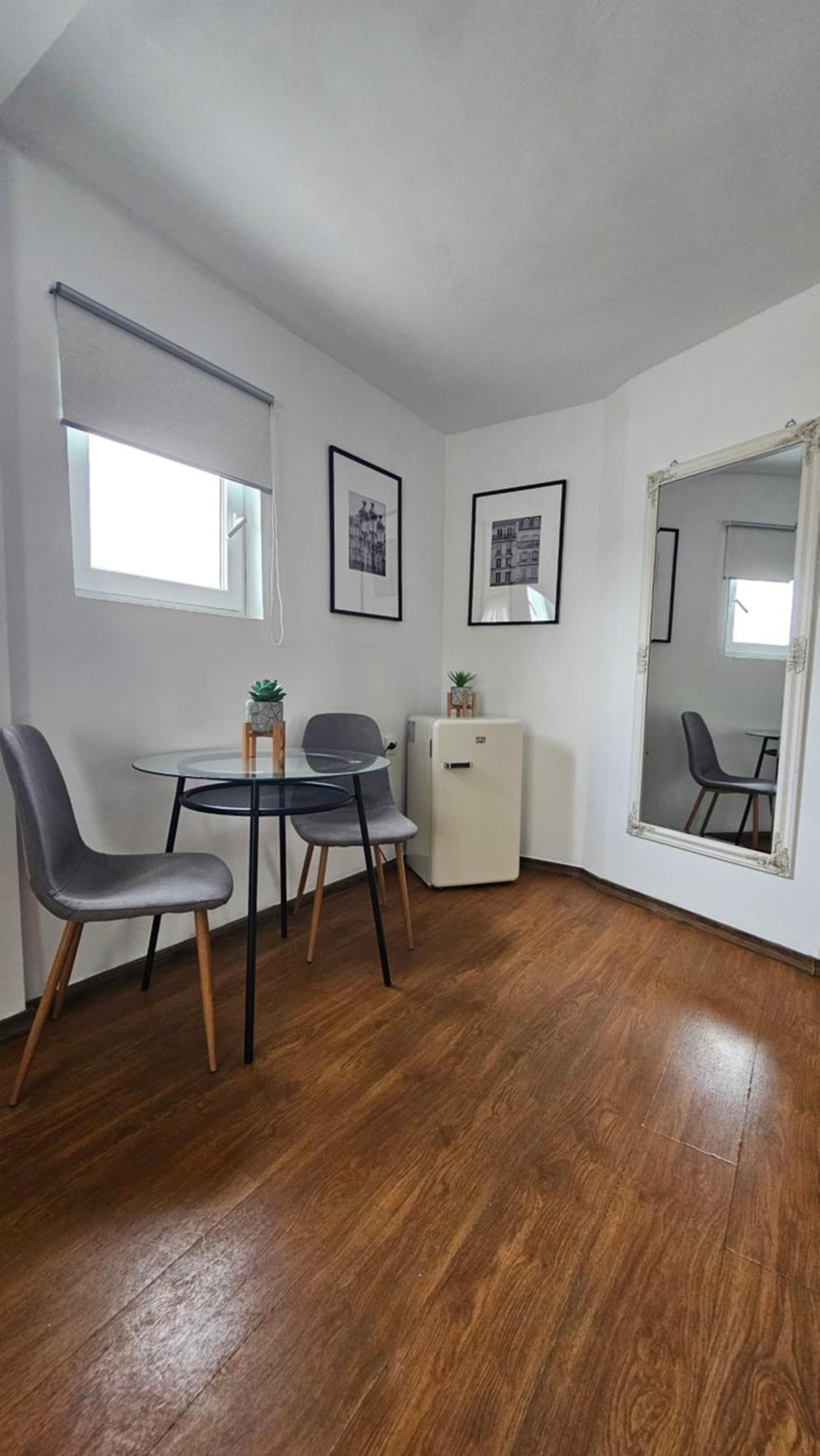Color Apartments Old Town Center Bukares Bagian luar foto