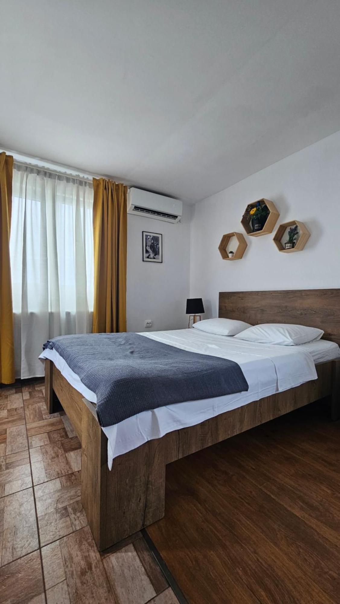 Color Apartments Old Town Center Bukares Bagian luar foto