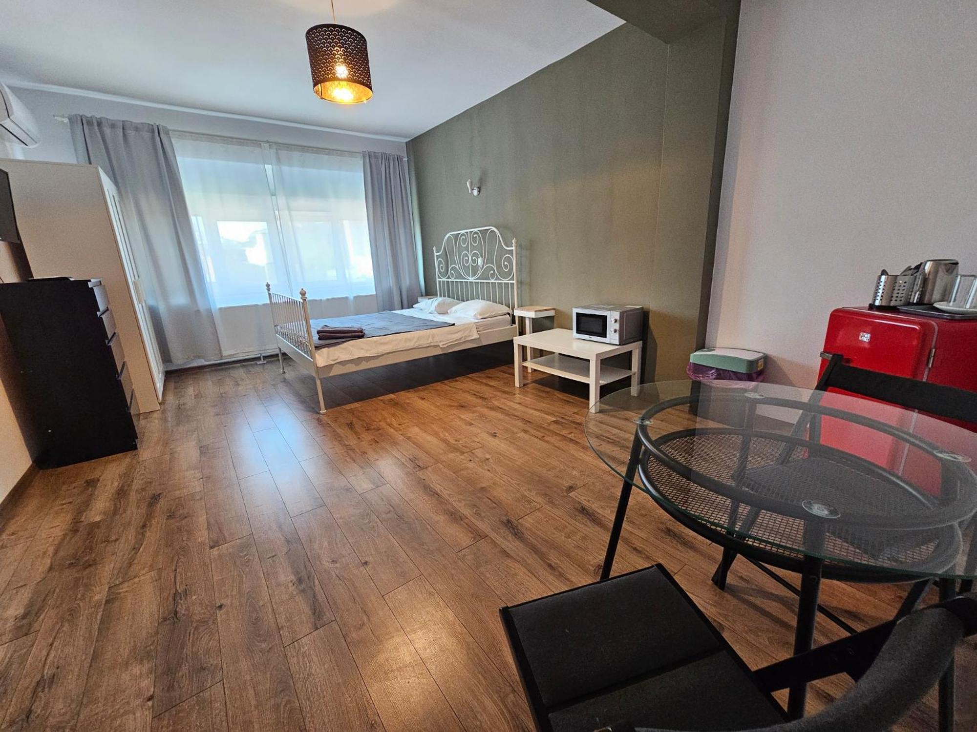Color Apartments Old Town Center Bukares Bagian luar foto